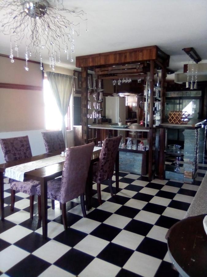 Bread And Barrel Guesthouse Bellville Cape Town Luaran gambar