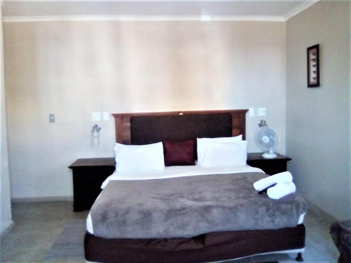 Bread And Barrel Guesthouse Bellville Cape Town Luaran gambar