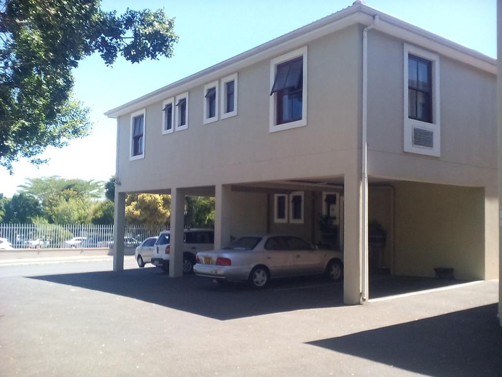 Bread And Barrel Guesthouse Bellville Cape Town Luaran gambar