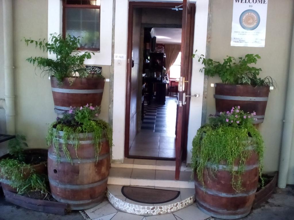 Bread And Barrel Guesthouse Bellville Cape Town Luaran gambar
